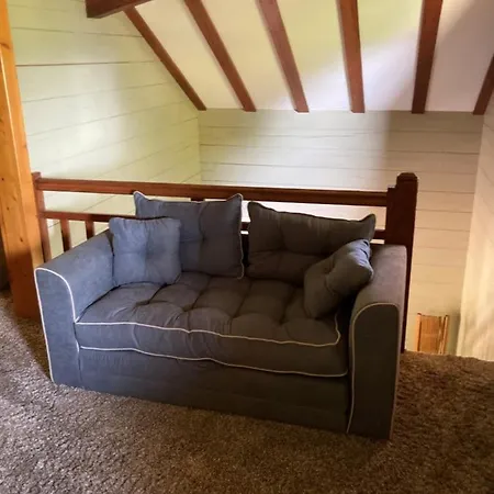 6 Personnes Sur Piste Dağ evi Boutx