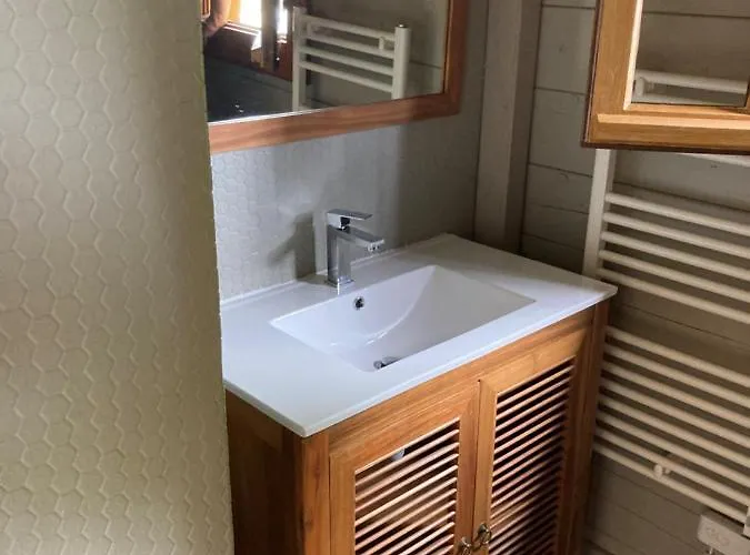 6 Personnes Sur Piste Boutx